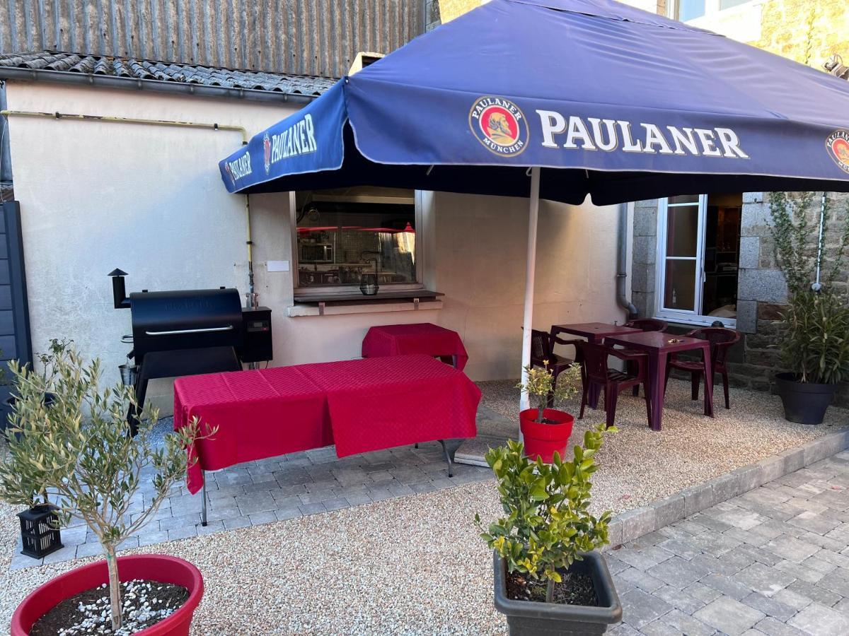 Отель Au Pere Tranquille Tinchebray-Bocage Экстерьер фото