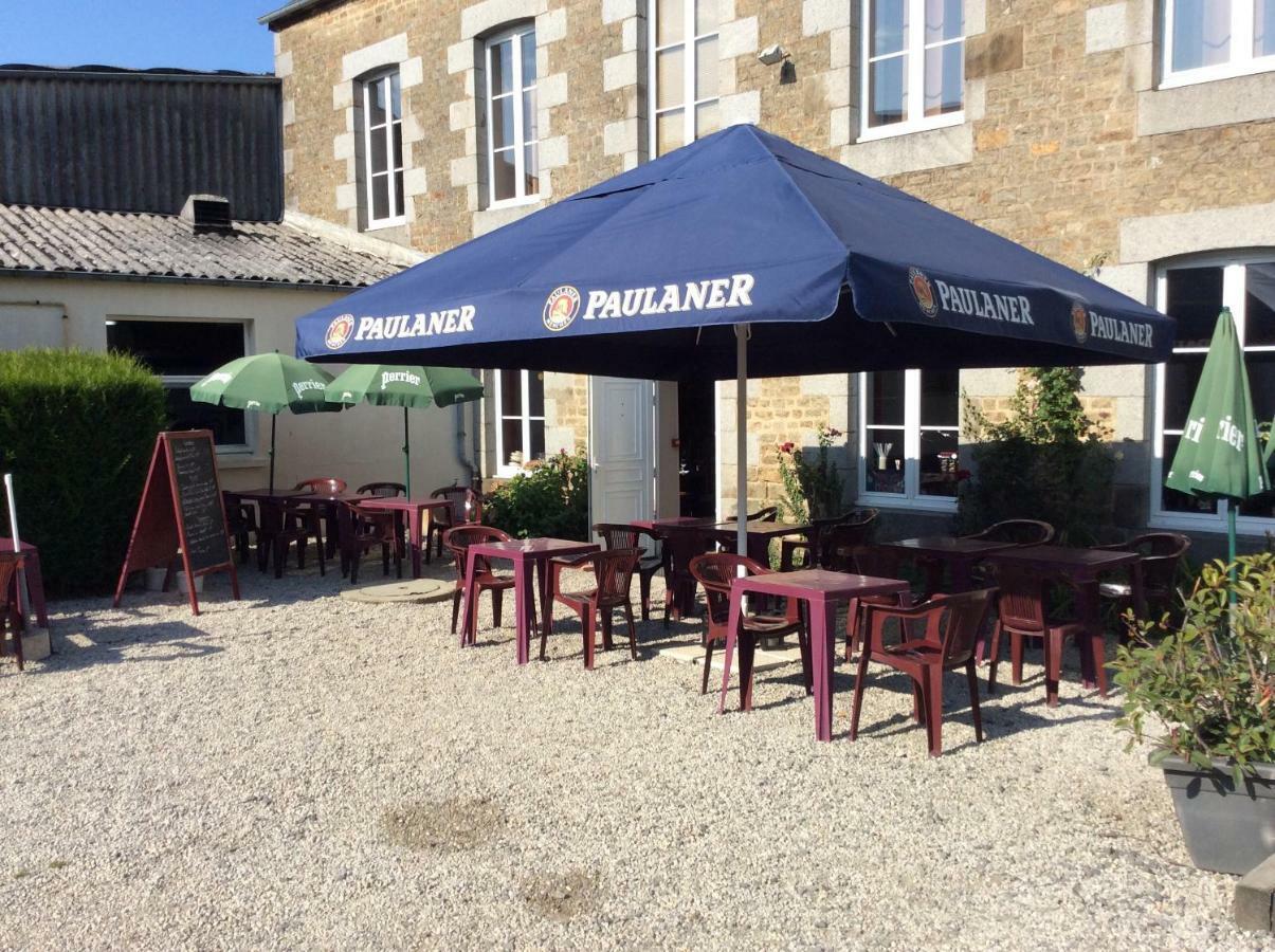 Отель Au Pere Tranquille Tinchebray-Bocage Экстерьер фото